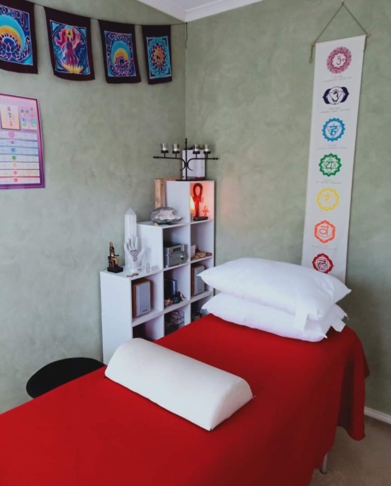 HEALING ROOM 768x953